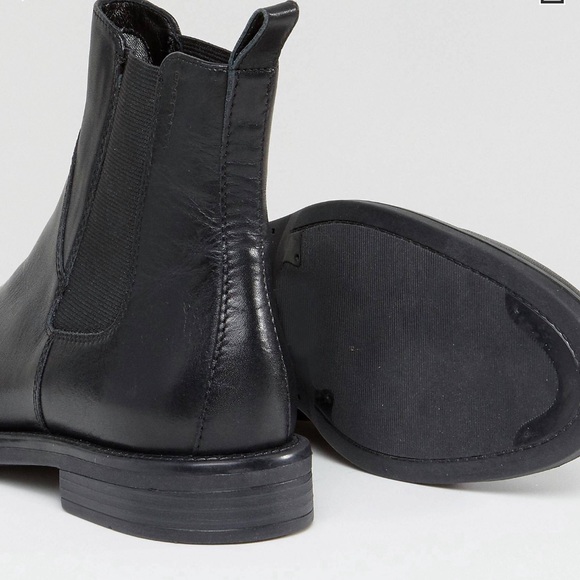 amina black leather boots